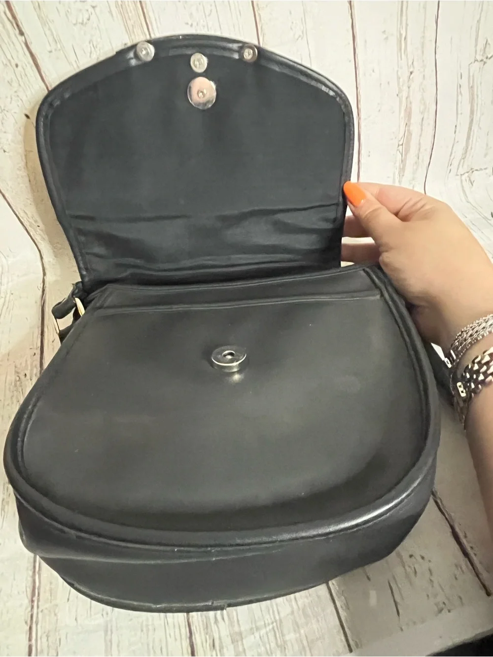 Black Croc Pattern Purse Vintage With Silver Cherub Design